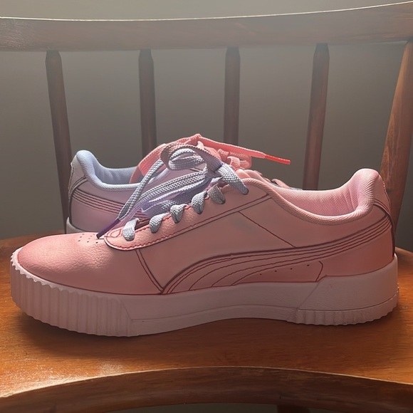 RARE CUSTOM  One-of-a-kind Puma Carina 2.0 Women’s Tennis Shoes Size 7.5 - Picture 7 of 11